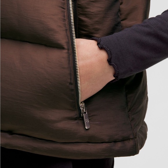 Wunder Puff Cropped Vest - Picture 6 of 13